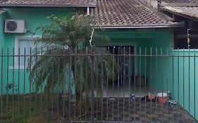 Casa Em Casa De Férias